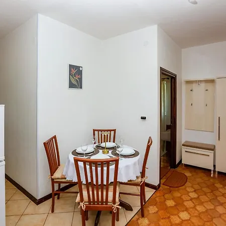 Appartement By The Sea Tisno, Murter - 17716 *