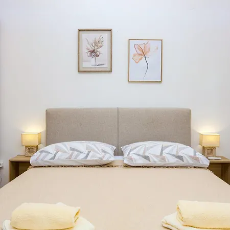 Appartement By The Sea Tisno, Murter - 17716