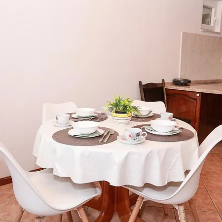 Appartement By The Sea Tisno, Murter - 17716 *