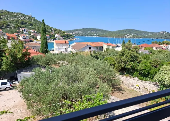 By The Sea - Murter - 17716 * Tisno